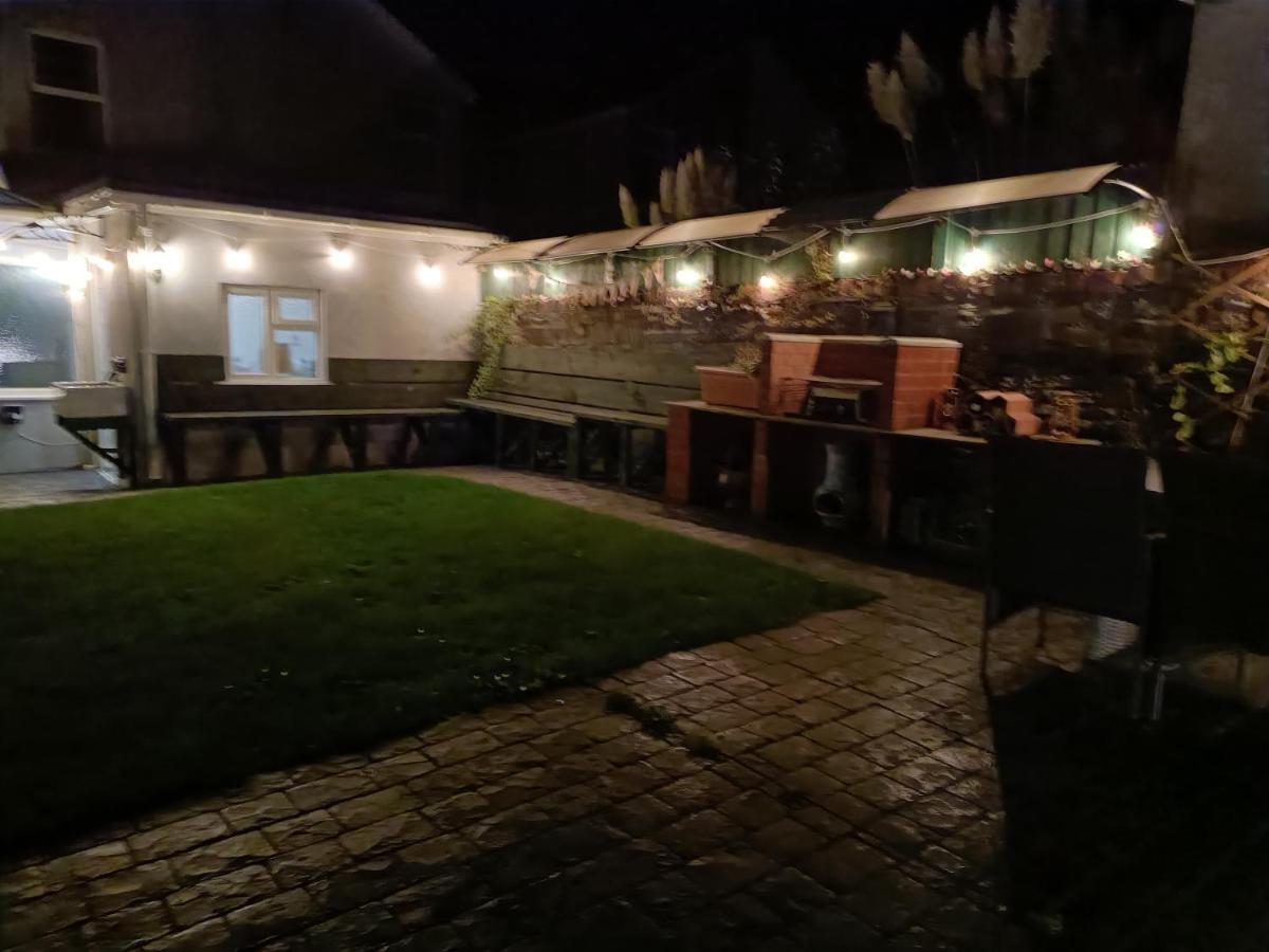 Big Fireplace Aga Hot Tub Wet Room Barn Garage لينيلي المظهر الخارجي الصورة